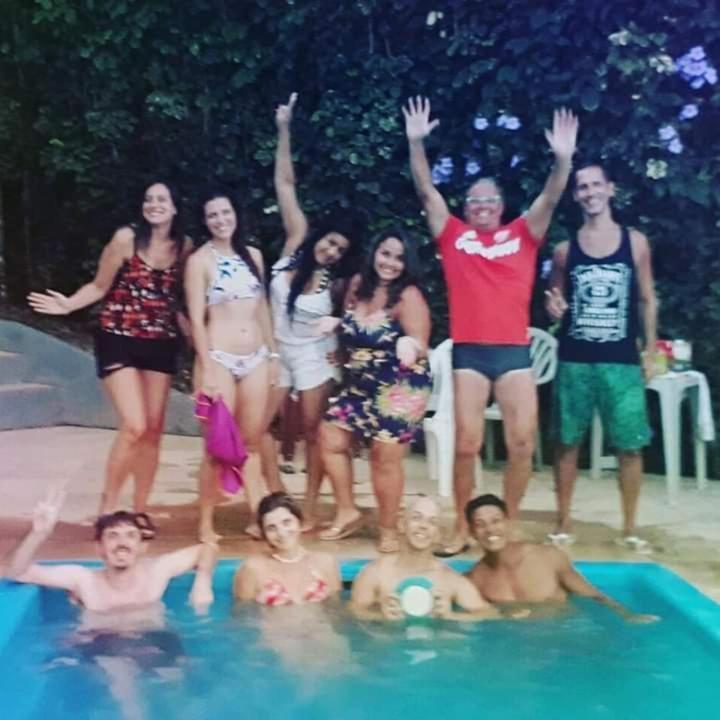 Novos Baianos Hostel E Pousada Porto Seguro Eksteriør billede A pool party in Brazil