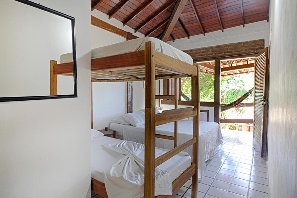Novos Baianos Hostel E Pousada Porto Seguro Eksteriør billede Hostel in Brazil
